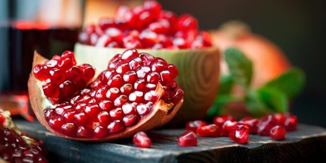 هل الرمان يرفع نسبة السكر في الدم؟