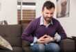 بدون أدوية.. 3 أعشاب مفيدة لعلاج ألم المعدة