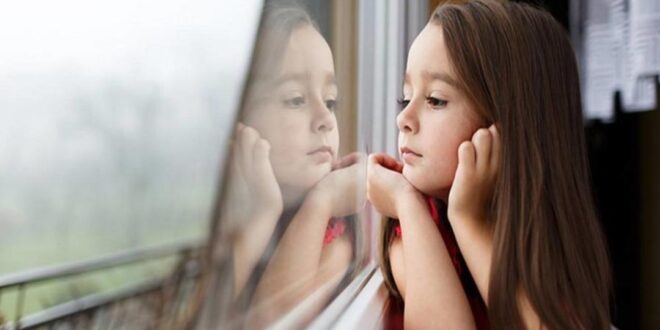 أشياء لا يجب أن يقولها الآباء للابن المراهق أبداً.. "تدمر ثقته بنفسه"