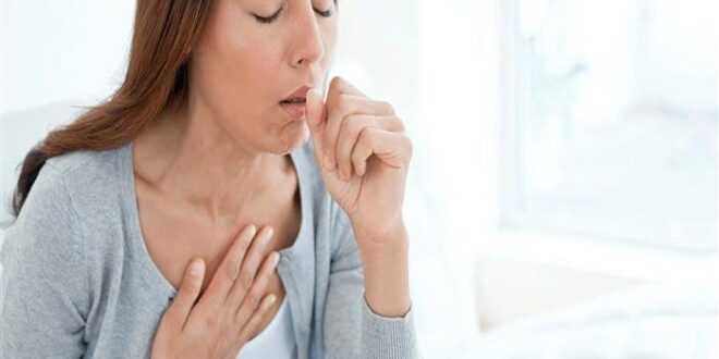 علاجات منزلية للسعال الجاف.. العسل والغرغرة أفضل مهدئ للكحة
