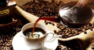 لماذا يجيب الاتنتظار ساعتين بعد الاستيقاظ لشرب القهوة