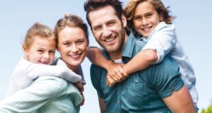 3 أشياء يفعلها الآباء مع أطفالهم تنمي ذكاؤهم العاطفي.. التعاطف أبرزها