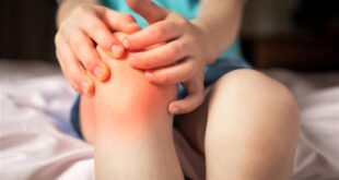 7 أسباب محتملة لألم الركبة بعد الاستيقاظ