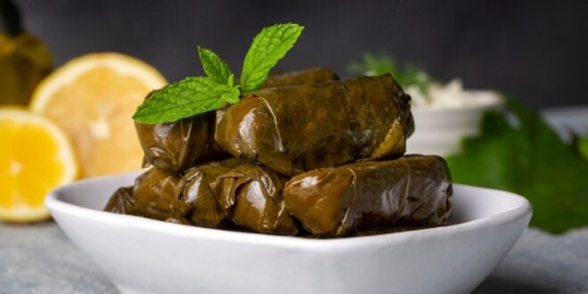 ورق عنب حامض وحار