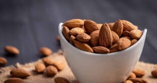 من مشاكل المعدة إلى زيادة الوزن.. الآثار الجانبية لتناول الكثير من اللوز