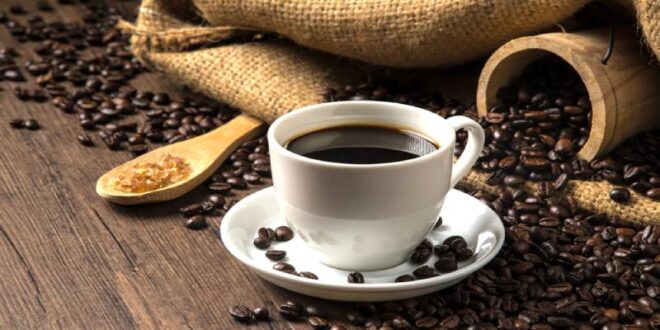 أضرار شرب قهوة بعد الأكل مباشرة.. أبرزها الاضطرابات الهضمية