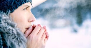 الشعور بالبرد باستمرار ينذر بإصابتك بهذه الحالة الصحية