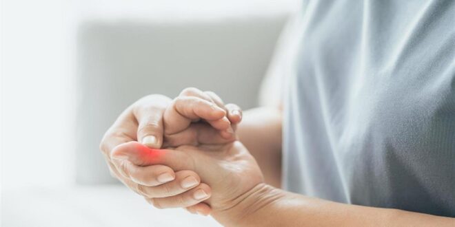تعرف على أسباب تيبس المفاصل صباحا فى الشتاء وطرق العلاج