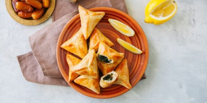 فطائر السبانخ بالجبنة