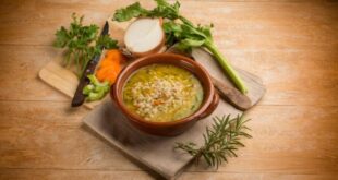 شوربة الفريكة بالدجاج