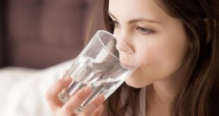 أسباب تؤدي لجفاف الجسم غير قلة شرب الماء .. تعرف عليها