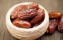 فوائد التمر مع اللوز مزيج صحي يعزز الطاقة ويحسن الصحة