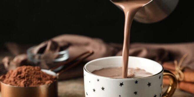 فوائد الكاكاو للأطفال مشروب شتوي صحي مليء بالفوائد