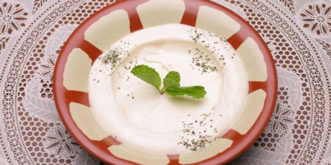 اللبنة الطعم التقليدي والفوائد الصحية
