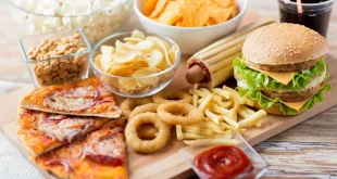 الوجبات السريعة… بين الراحة اليومية والتأثيرات الصحية الخفية